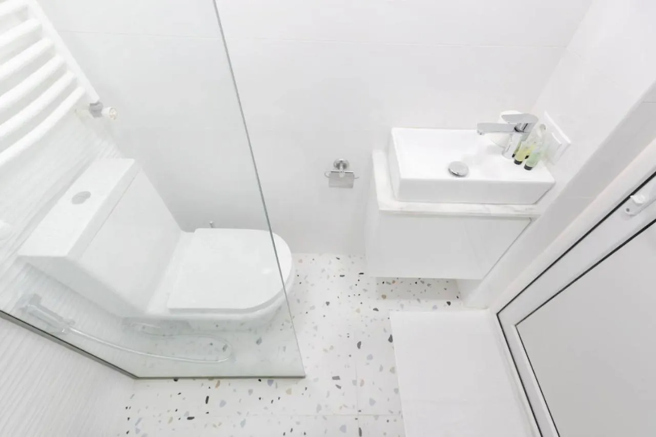 Apartment Ferienwohnung Modern Gem In Historical Tbilisi Georgien